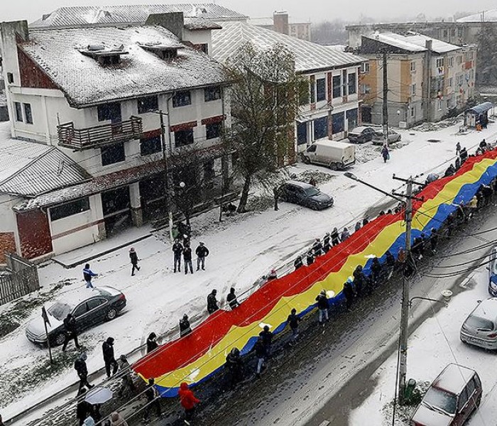 Răcari: Marş tricolor de 1 decembrie