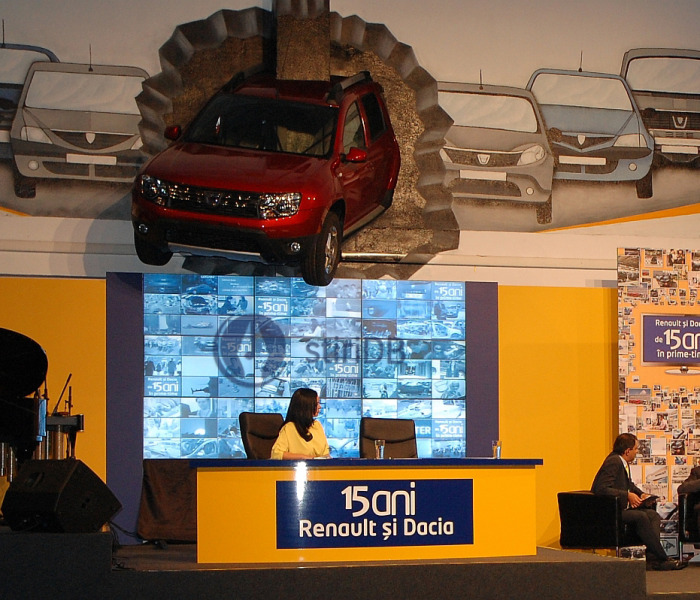 15 ani de Dacia – Renault, sărbătoriţi la Centrul Renault Technologie de la Titu (foto)