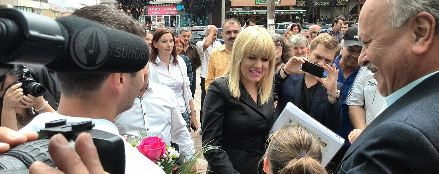 Elena Udrea, bine primită la Târgovişte