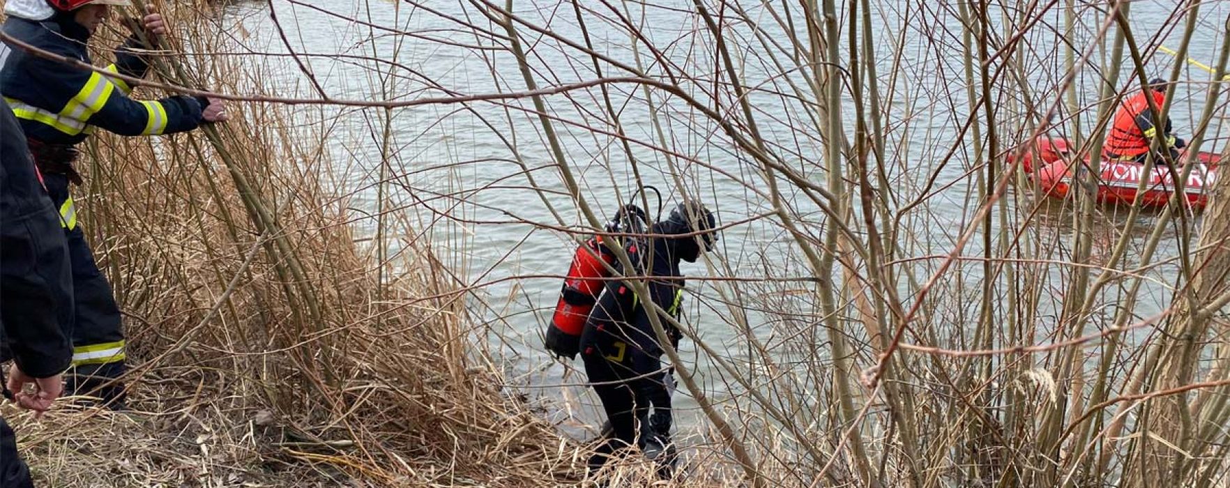 Dâmboviţa: Bărbat de 65 de ani găsit înecat într-un lac din Vişina