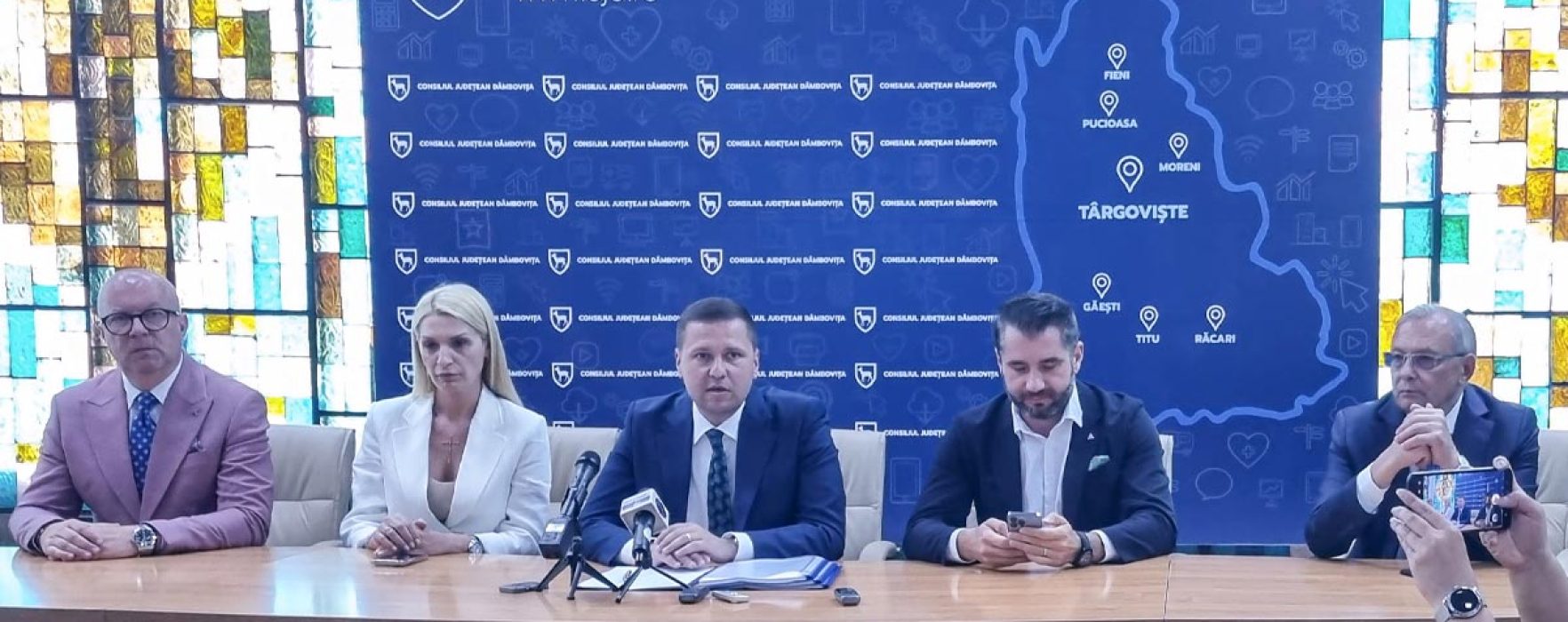 Dâmboviţa: S-a semnat contractul de proiectare tehnică şi execuţie a lucrărilor de consolidare şi modernizare a Palatului Administrativ