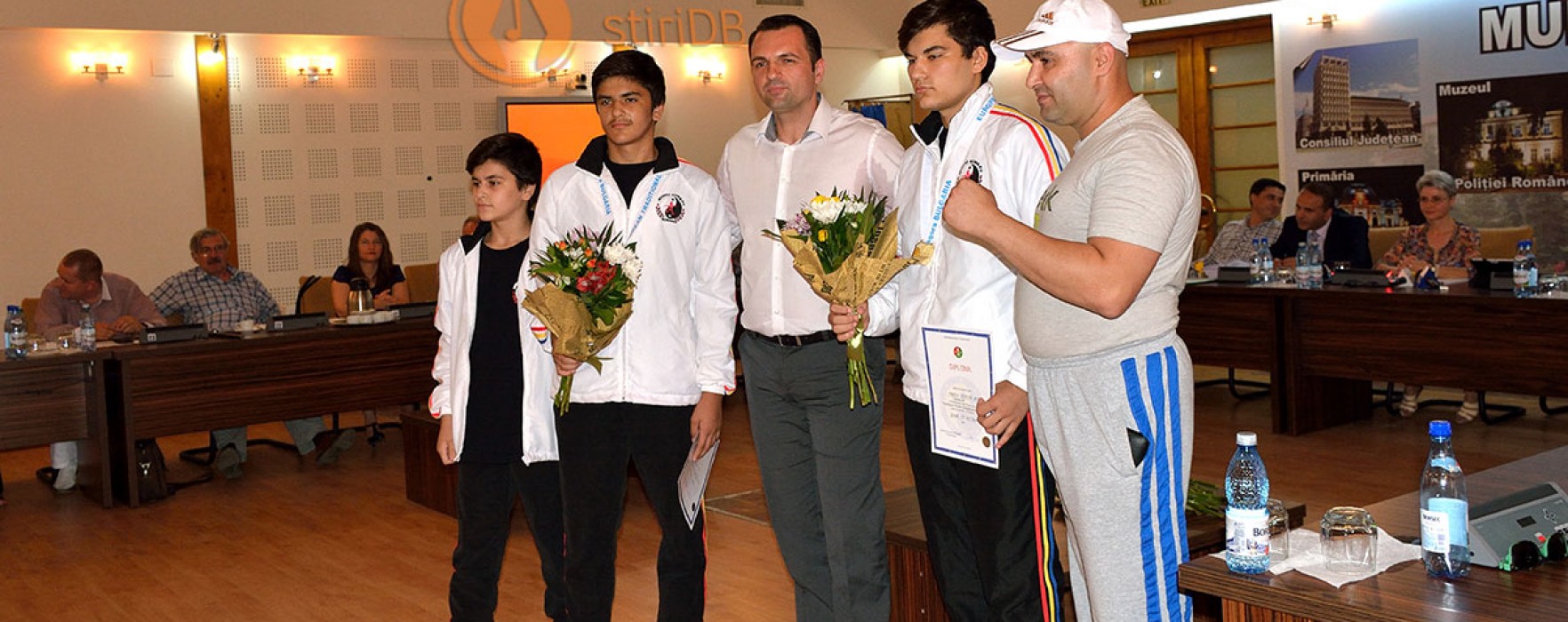 Campioni europeni de Wushu Kung-Fu, premiaţi de Consiliul Local Târgovişte