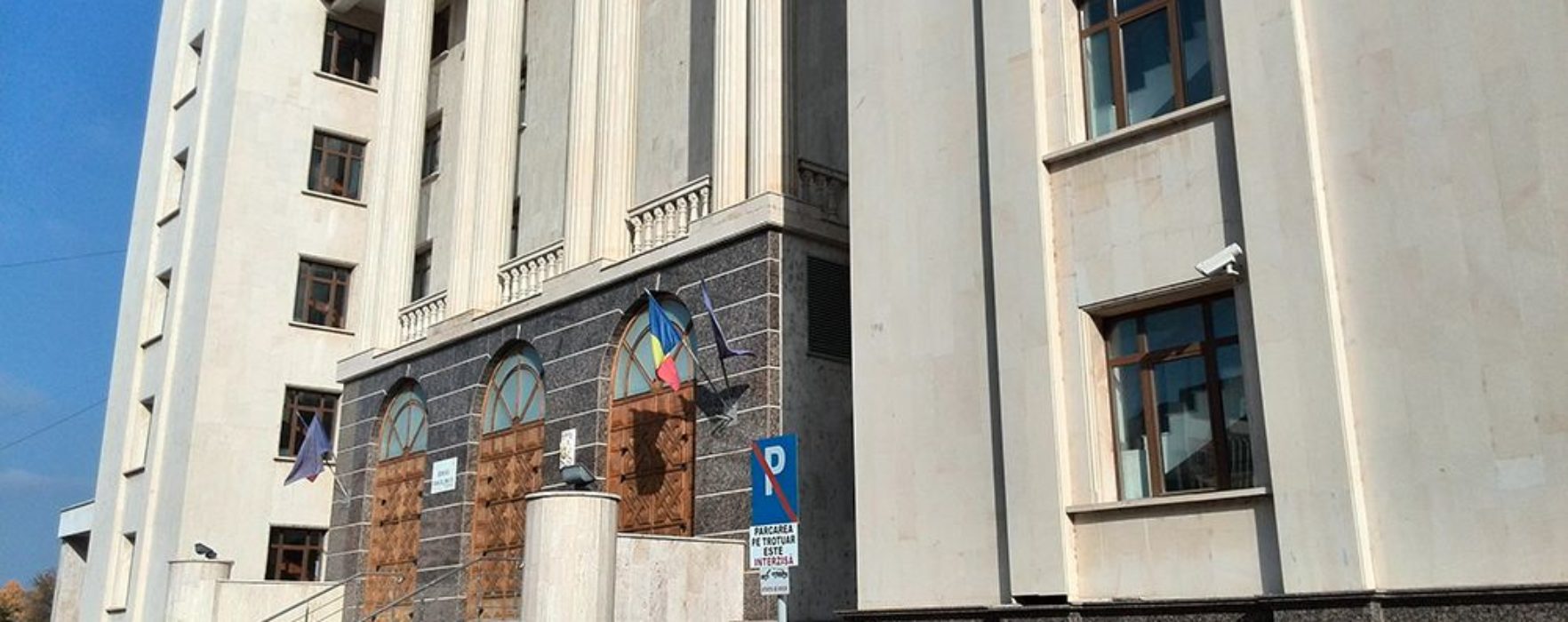 Adunarea judecătorilor de la Tribunalul Dâmboviţa, apel privind eliminarea imixtiunilor politice asupra sistemului de justiţie