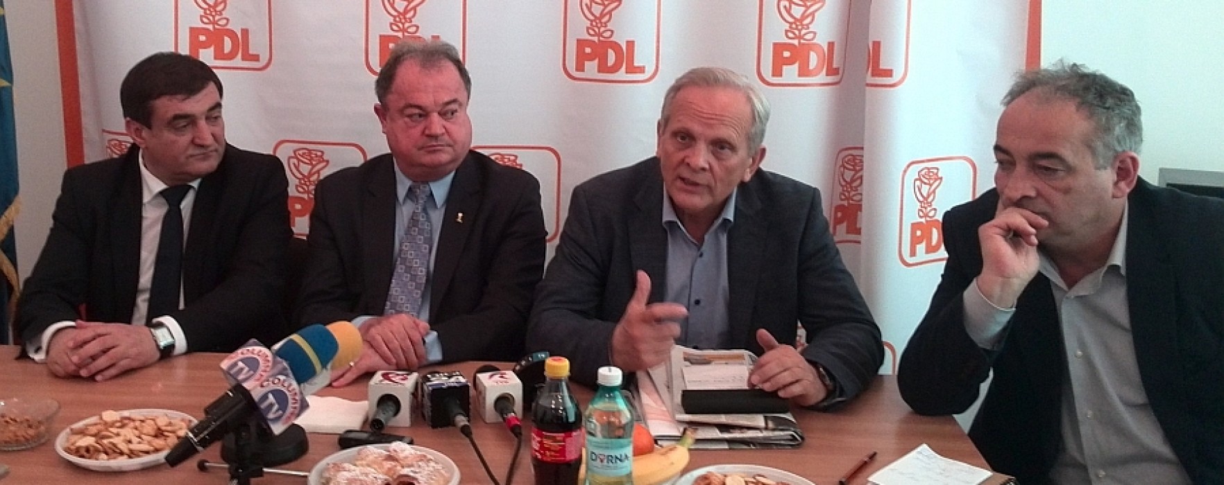 Vasile Blaga: Vom discuta cu primarii PDL din Dâmboviţa, să vedem care sunt alături de partid