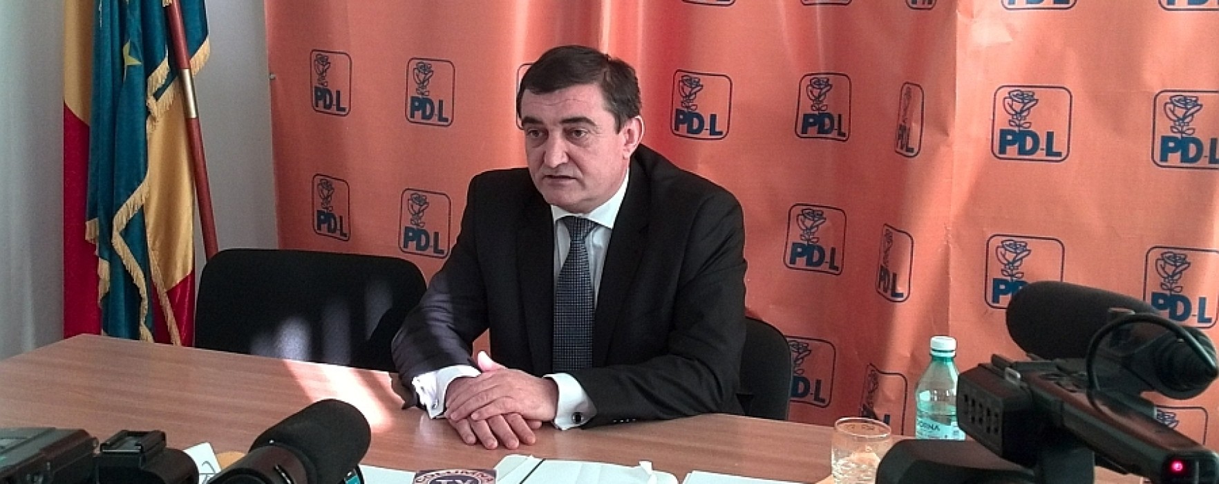 Iulian Vladu – dovadă de ipocrizie într-o declaraţie politică