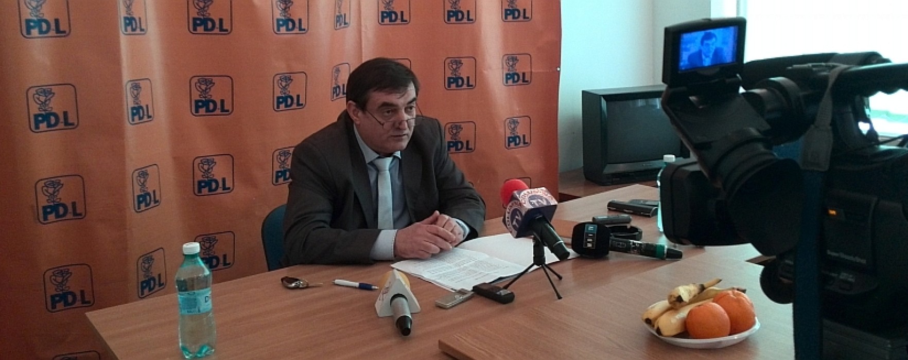 13 consilieri locali şi unul judeţean PDL, excluşi din partid