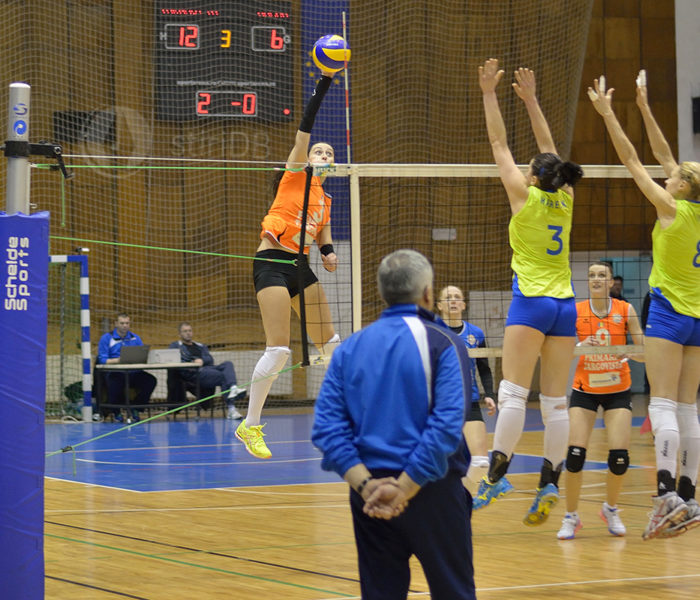 Volei feminin: Ştiinţa Bacău – CSM Târgovişte 3-1, în derby-ul Diviziei A1