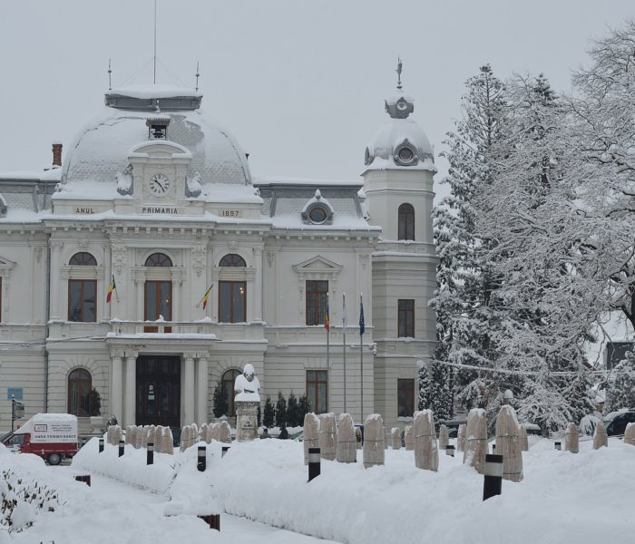 Târgovişte: S-a întrunit Comitetul Local pentru Situaţii de Urgenţă, în contextul alertei de vreme rea