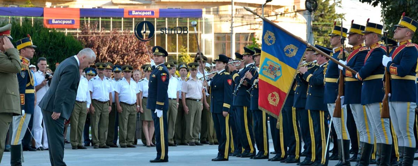 Ministrul Apărării, prezent la manifestările de la Târgovişte cu prilejul Zilei Imnului (foto-video)